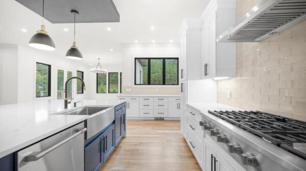 Whiteoak Cabinets | admin ajax 15 Shaker White Kitchen with navy blue cabinets